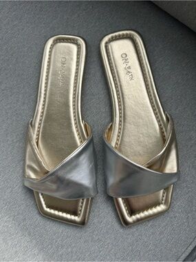 New Silver Metallic Slide Sandals for Women Size 7M